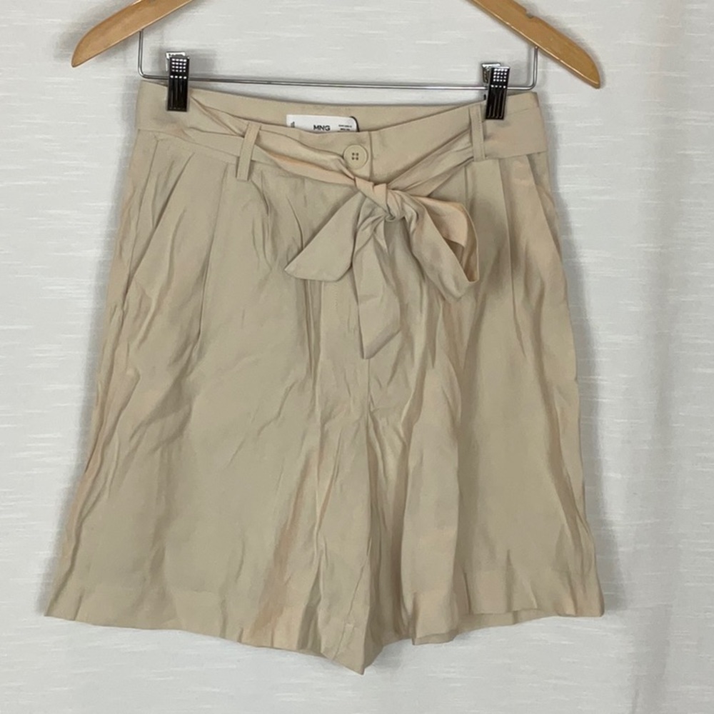 Mango tan belted short